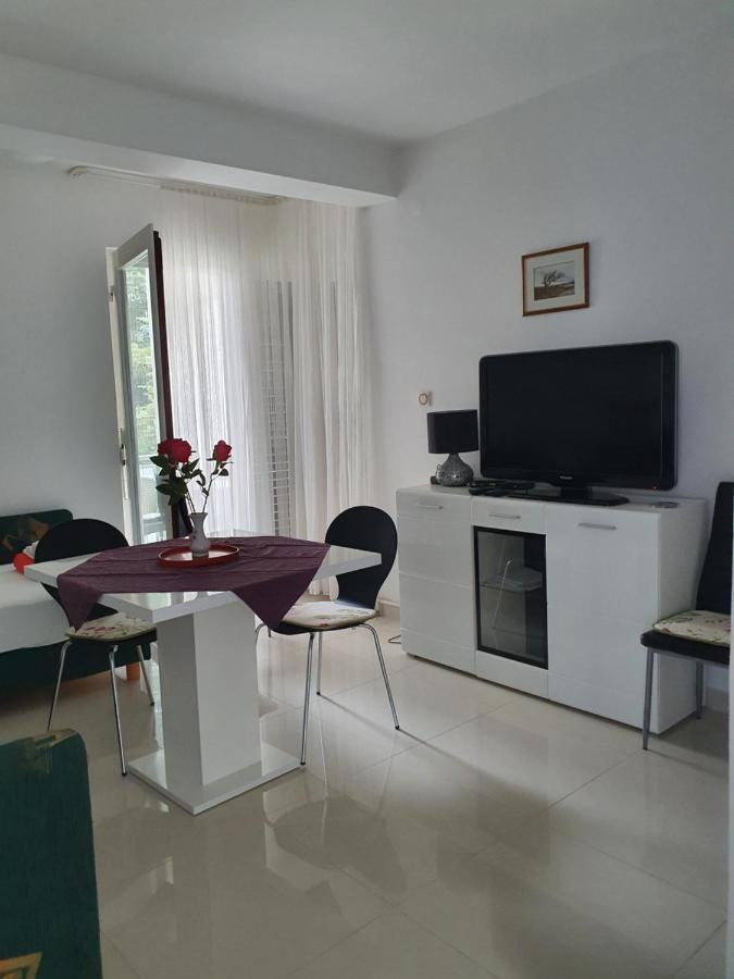 Nada Apartment Novalja