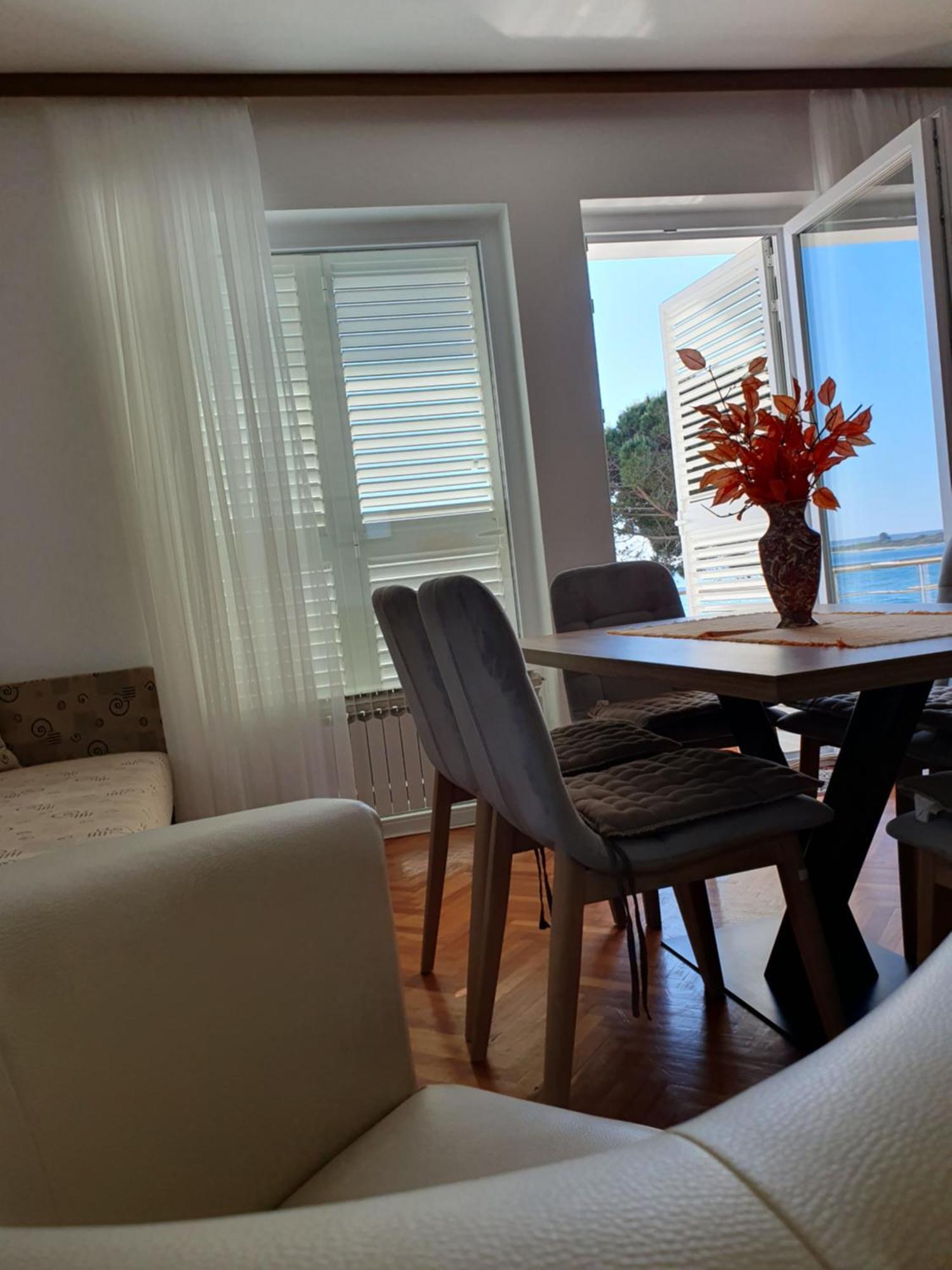 Apartment Nada *